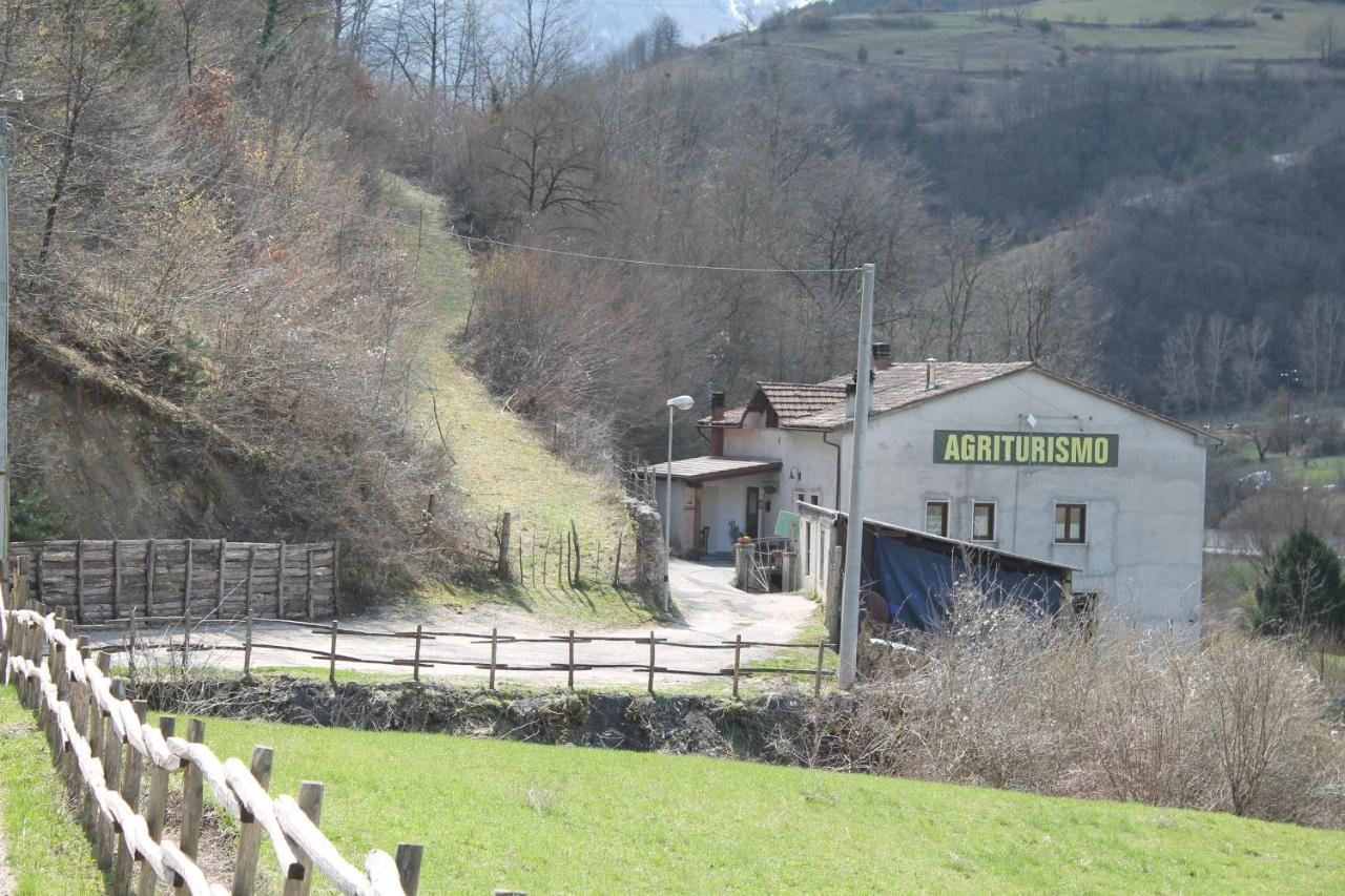 Agriturismo Il Casale Pica Posta Buitenkant foto